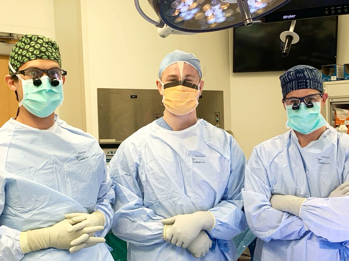 HamiltonCollege's tweet photo. Hamilton is everywhere! George Taylor ‘11, Gabe Masters ‘19, and Alec Talsania ‘17 (l. to r.) found themselves working together in a Temple University Hospital operating room. https://t.co/jQBTaoxM3n

#FindYourFuture https://t.co/rtmvrsT2nd