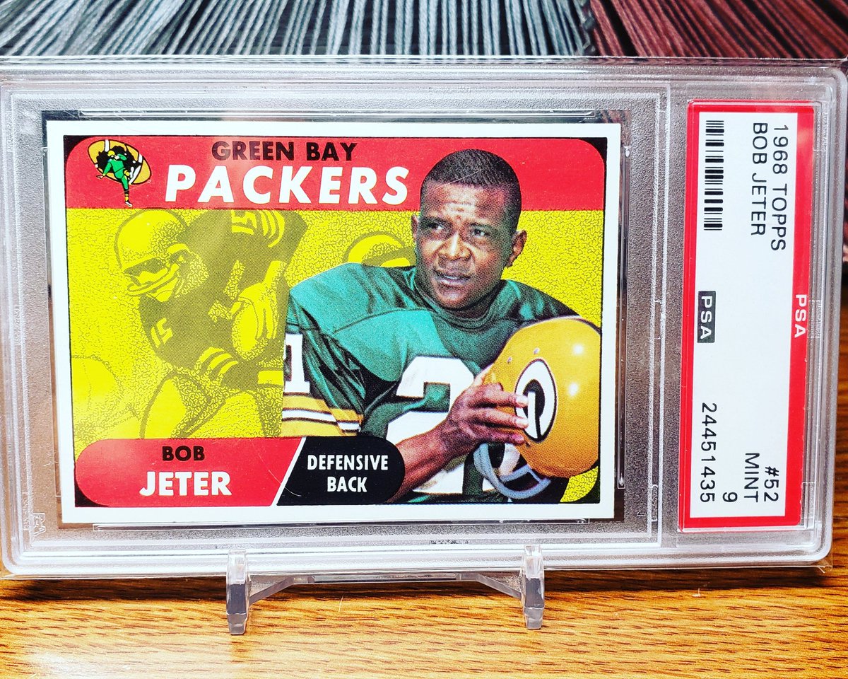 SconnEtradition's tweet photo. Happy Birthday to All-time @packers great CB Bob Jeter! He played from 1963-70 and was a 2x All-Pro. He finished with 26 INT for his career. Pop 11 3 higher for his 1968 Topps RC! #bobjeter #greenbaypackers #packercards #thehobby #whodoyoucollect #rookiecard #psacard https://t.co/VkqBbGBmY3