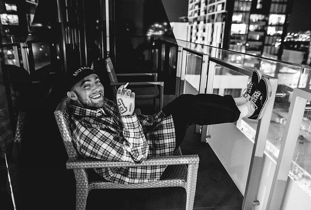 _c_l_o__'s tweet photo. Happy Mac Miller Monday https://t.co/NsN1EPlrxI