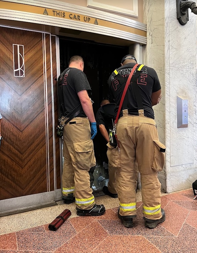 newschannelnine's tweet photo. DEVELOPING: A man was rushed to the hospital after falling 20 feet down an elevator shaft in a building in downtown Chattanooga this morning, according to @ChattFireDept: https://t.co/wBWZDfZkiC https://t.co/ItZaLWWj8r