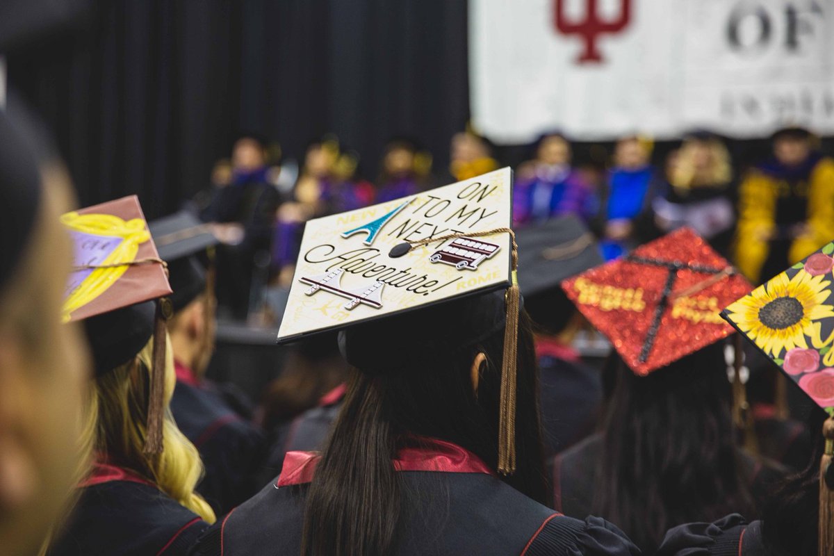 KelleyIndy's tweet photo. Stay updated with all things #KelleyGrad—follow us on Instagram @KelleyIndy! https://t.co/cJCM5keKvH