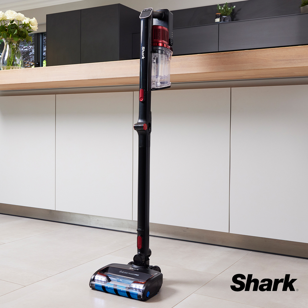 gowanhome_'s tweet photo. Shark Anti Hair Wrap Cordless Stick Vacuum Cleaner with PowerFins, Flexology &amp; TruePet [Single Battery] IZ300UKT🤩

🔹RRP €509.99 (limited promotion from €349.99)

#KalAdvisory #Kal #Shark #vacuum #cleaning #PowerFins #housecleaning #antihairwrap #duoclean #Petcare #TruePet https://t.co/T3ffrOG6JZ