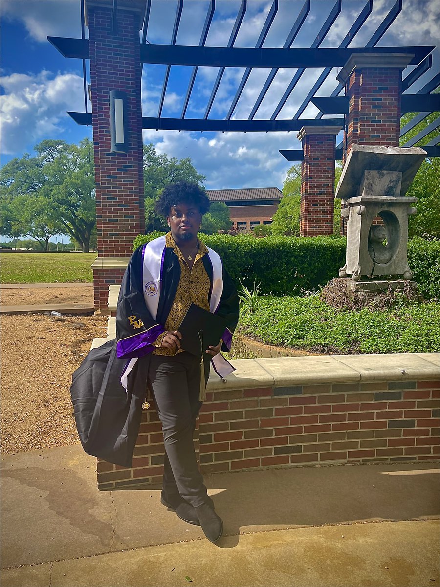 Finesse_God25's tweet photo. May 14th 2022, I graduate from THE Prairie View A&M University ๐
Deanโs Listโ
Honor Rollโ
3.0 GPAโ
B.S in Kinesiology โ
Future Coach/Trainer Loading..๐ค๐พ
#pvgrad #pvamu22 #gradszn #hbcugrad #pv22 #pvamugradswag https://t.co/Zfmaqfd1ze