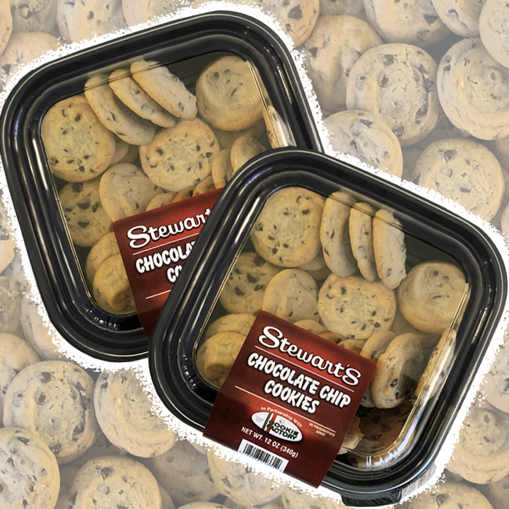StewartsShops's tweet photo. The duo you want. The duo you need! Stewart's Shops is partnering with @CookiefactoryNY to bring you some brand new mini chocolate chip cookies! You'll be in love at first bite! 🍪 https://t.co/FAi26dVxL8