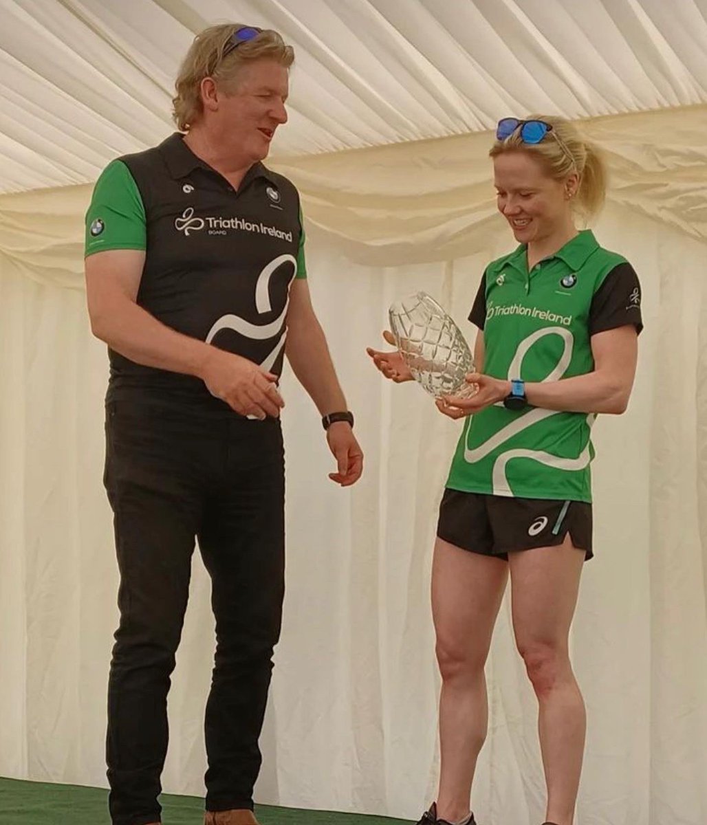 1cmhayes's tweet photo. Thrilled to take home the @tri_ireland award for High Performance Athlete of the Year 2021🏆
Big thank you to my team who make the dream a reality- especially my coaches Eanna&Gav, my teammates and sponsors ☘️🎉
Excited for #paris2024🇫🇷
#triathlon #olympics #teamwork https://t.co/Cw1smWpCyJ