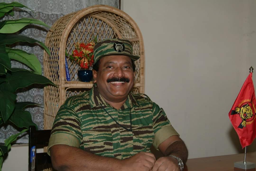 5praba1's tweet photo. எங்களுக்கு எதிராக நிற்கும் அரச பயங்கரவாதம் ஒருநாள் சொந்த இனத்தை நோக்கியும் திரும்பும்.

எங்கள் இறையின் வாக்கு❤️
தீர்க்கதரிசி ❤️ https://t.co/DPaWfzPkgS