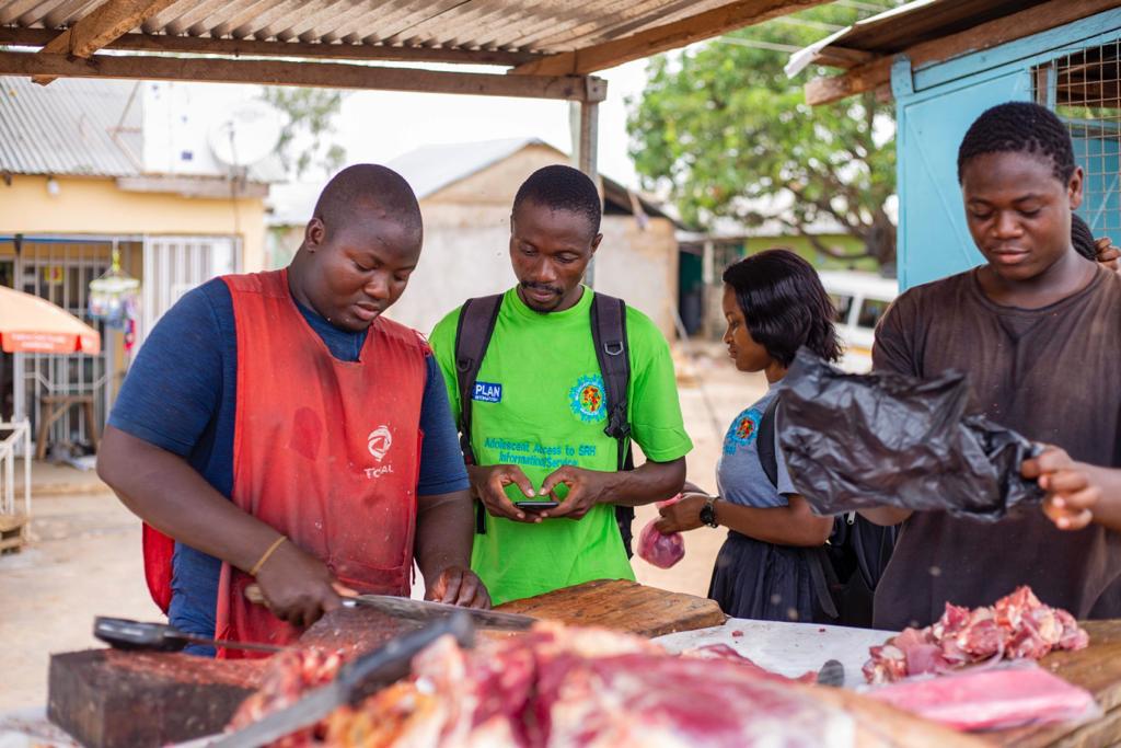 PlanInGh_Alumni's tweet image. @PlanInGh_Alumni together with colleague team members from  @NecessaryAid doing the most during a &apos;Data collection Exercise&apos; in Wa Municipal and it&apos;s environs in the Upper West Region.
#accountability #GirlsGetEqual #dataforaccountability