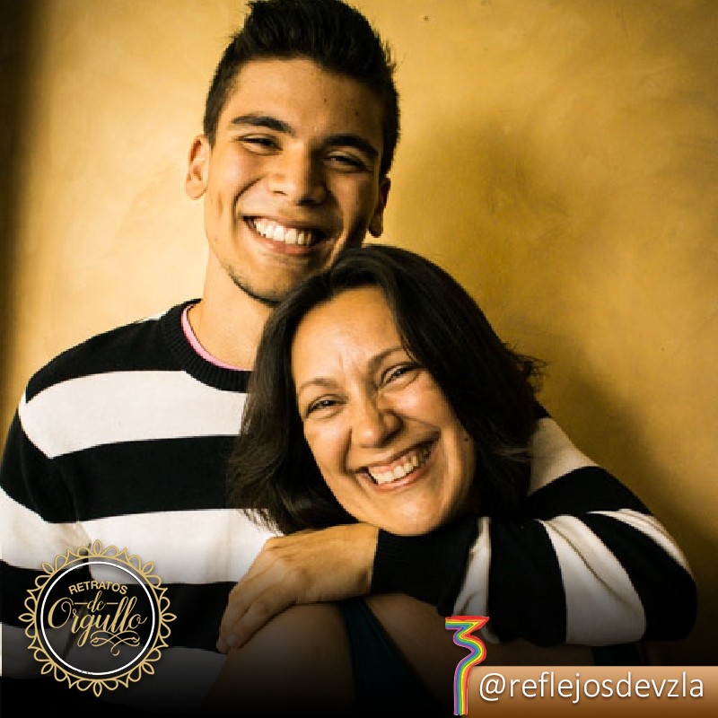 radioreflejos's tweet photo. Ayer fue  día de las Madres..  cuantas madres apoyas y están orgullosas de sus hijos #LGBTI. Ojala sean cada día mas.  Simplemente #retratosdeorgullo https://t.co/3Q3eOhsxol
