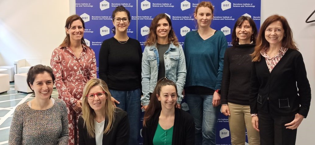 icn2nano's tweet photo. 🏅Dr Maria Chiara Spadaro (@chiaraspadar) is one of the #MothersOfScience 2022.
👩‍🔬Launched by @_BIST in 2018, this initiatives aims to support and recognise the role of talented women scientists who are also mothers, providing training and a salary top-up.
https://t.co/sTWaLw74bt https://t.co/FfsSSbM0cH