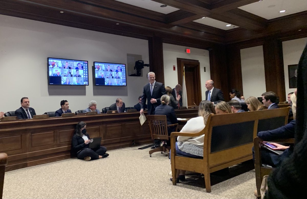 C3Nolan's tweet photo. Excited to be in the State House today w Governor Baker in support of MA FORWARD to drive economic development across the Commonwealth #advancedmanufacturing ⁦@Mass_Tech⁩ #massmakes https://t.co/fpFHTGOCoi