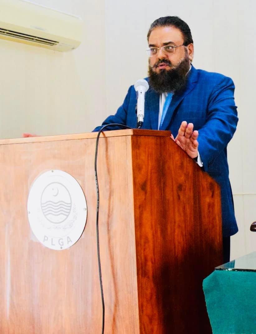 gfreets21's tweet photo. Attended inauguration ceremony of first promotion course of officers of Local Govt service (BS 18 to BS 19) as chief guest at Punjab Local Govt training Academy Lalamusa District Gujrat on 9-5-22 https://t.co/TjMUyQMZur