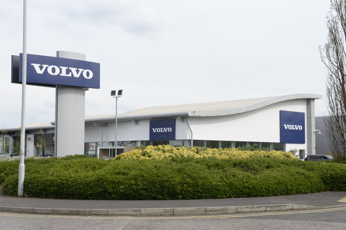ChilternDesigns's tweet photo. https://t.co/7ka55XLVWy
Conversion of existing showroom facility to Volvo brand corporate identity completed earlier this year. https://t.co/4bZgkNOY3o