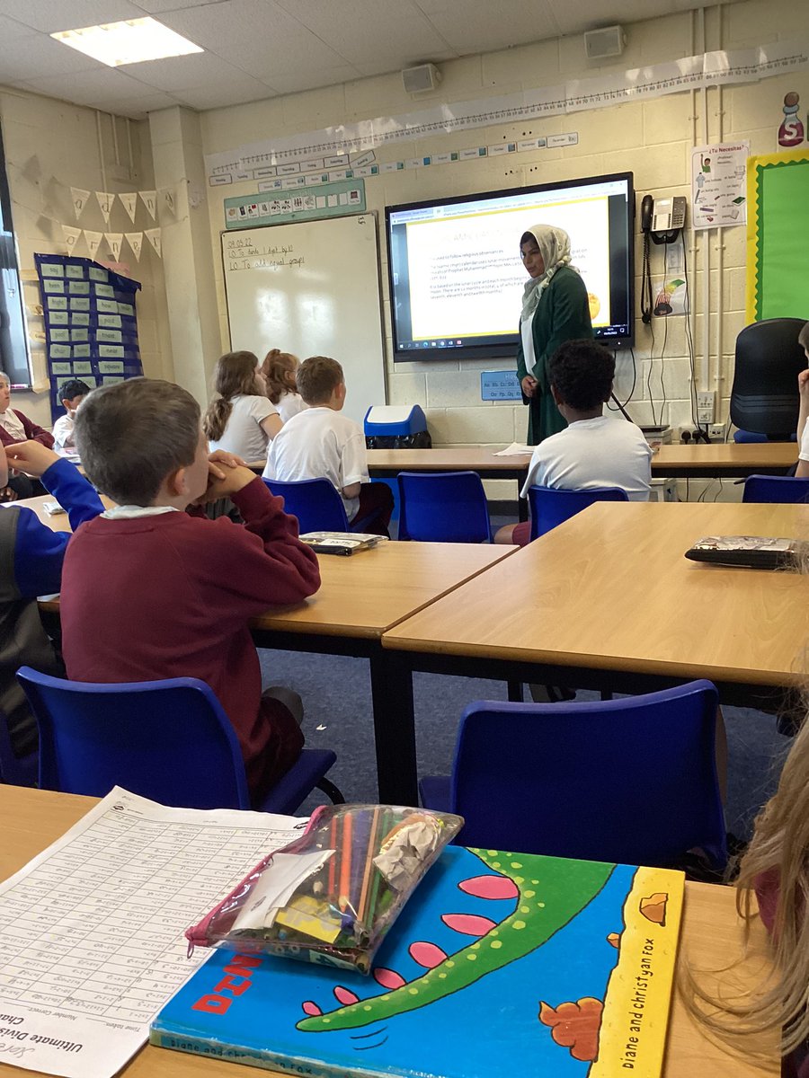 MrAtkinsonMLP's tweet photo. Thank you to our lovely visitor this afternoon who came to share her knowledge of her fascinating religion. @MabLanePri https://t.co/Ru8I0vGZO5