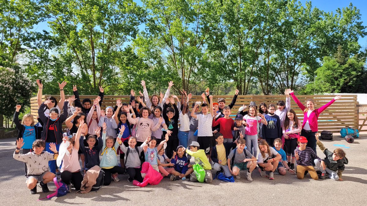 IETresFonts's tweet photo. Els alumnes de 4t ja estan instal·lats a la casa de colònies Mas Badó. Que comenci l'aventura! https://t.co/Kxywho22Ty
