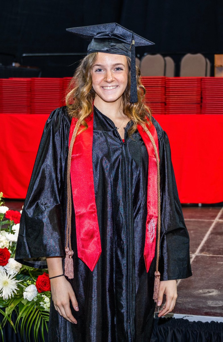 RACC_edu's tweet image. . @DBASD senior Mya Kochel graduated from @RACC_edu on Friday, and will graduate from High School in June. Thanks to her dual enrollment classes at RACC, she will be ahead of the rest of her class in her pursuit of graduating law school. racc.edu/news/daniel-bo…