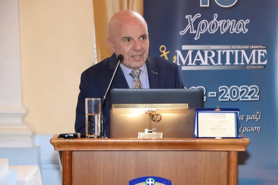 GMInternationa1's tweet photo. Malta flag pioneer, John Gauci-Maistre, honoured with a lifetime achievement award by editor of Maritime Economies on occasion of their 10th anniversary. This coincides with 45th anniversary of GMI's first yacht registrations.
#johngaucimaistre #gmint #maritimeeconomies https://t.co/qXpwJr0y2M
