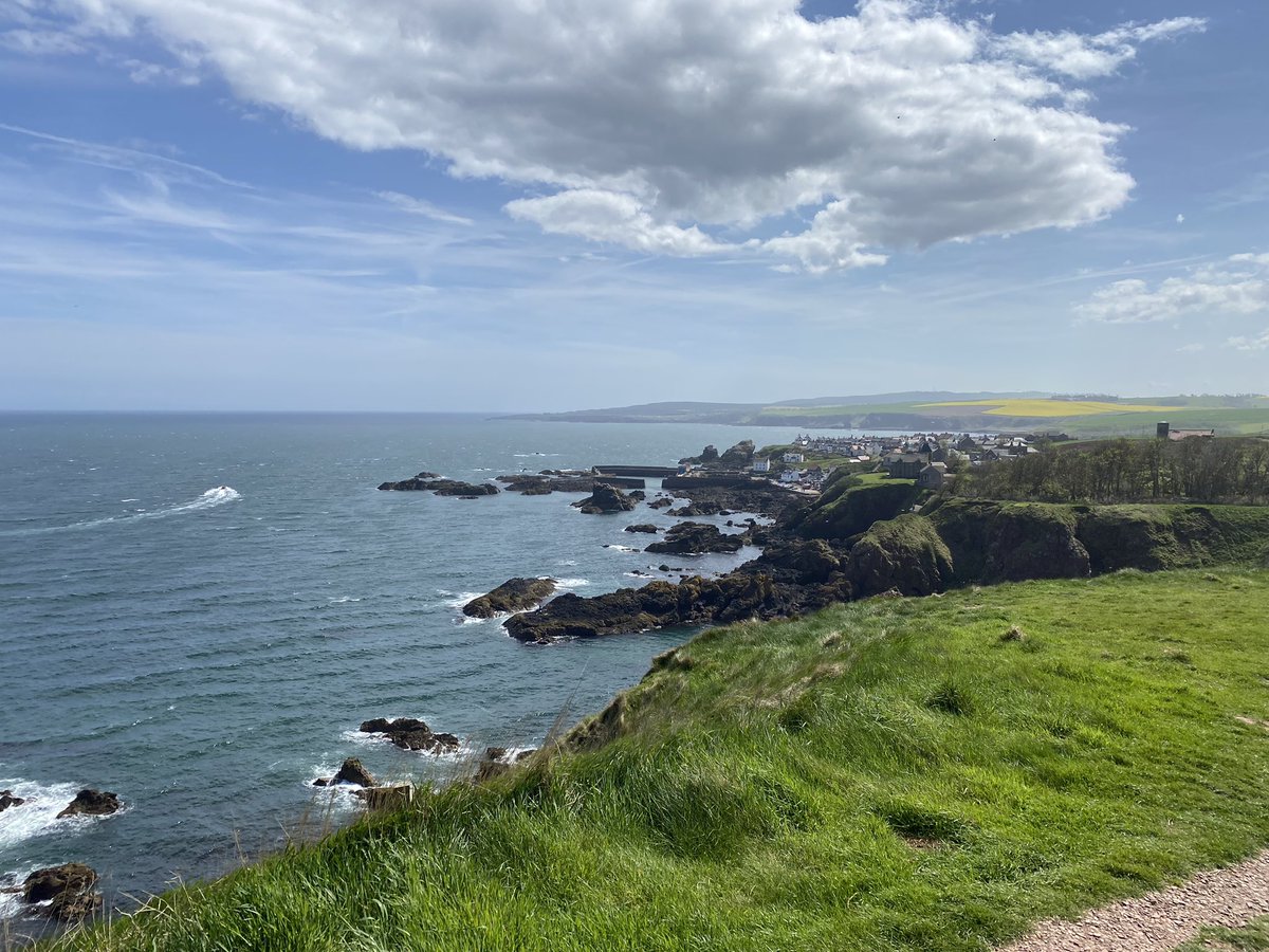 CMcMillan88's tweet photo. Lovely weekend on the east coast to start my holidays โบ๏ธโ๏ธ #scotlandinspring #Scotland https://t.co/9DhnRIxUWt
