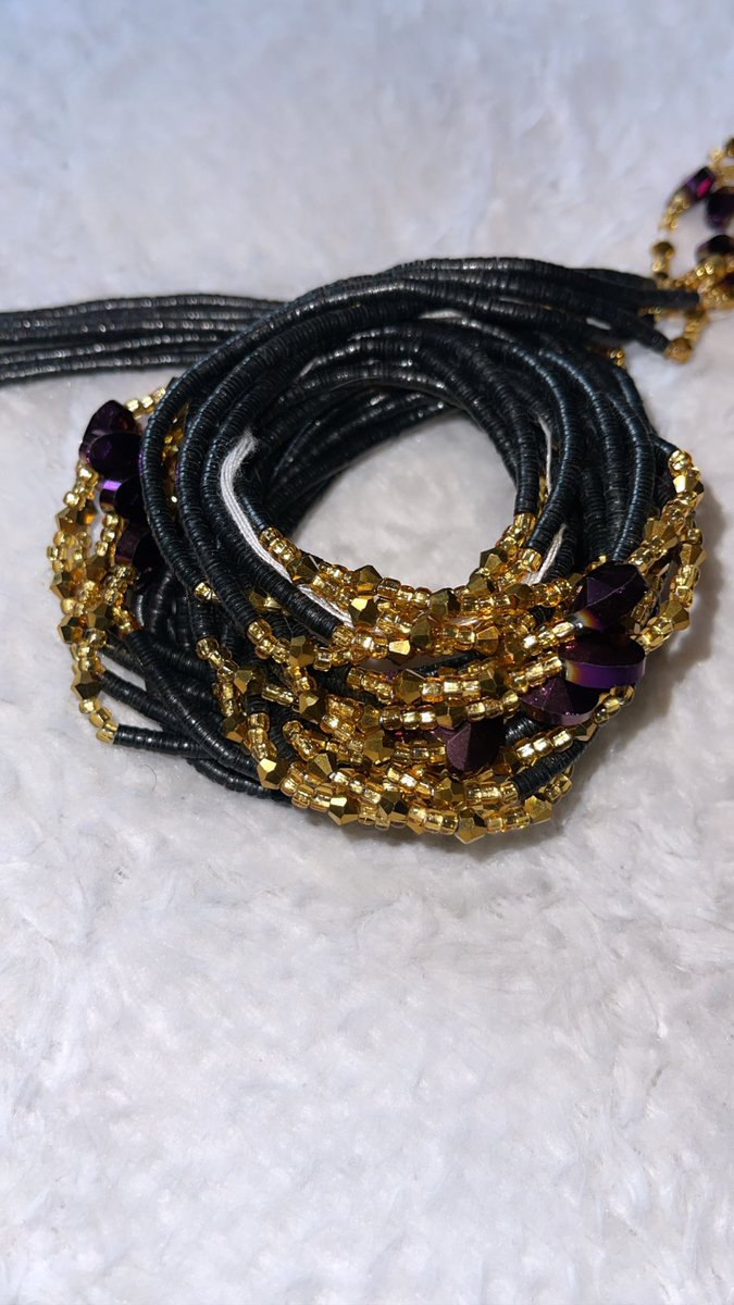 BeadsmeAkos's tweet photo. Where my waist bead lovers at 👀
Use our code “Sweetmother”
For our buy one get on free special 🥂 
>>links in the bio << https://t.co/Gmi2wgmhbZ
