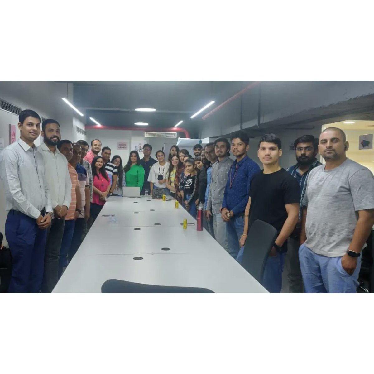 To help every employee 'Unlock their Lives', Team #Eazy introduced 'Nurturing Souls' Sessions by Megha Singhal.

First batch starts from 14th May!

Here's how the Orientation went!

#Orientation #OrientationDay
#NurturingSouls #mentalhealth #parenting #relationships #Money