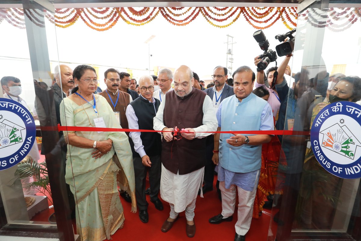 AmitShah's tweet photo. अमिनगांव (असम) में 31 करोड़ की लागत से नवनिर्मित जनगणना भवन का उद्घाटन किया।

असम में जनगणना भवन के बनने से पूरे नॉर्थईस्ट की जनगणना और महत्वपूर्ण डेटा के गुणवत्तापूर्ण आकलन में सहायता मिलेगी।

साथ ही भाषा एटलस का विमोचन और जनगणना कार्यालय की नई वेबसाइट का शुभारम्भ भी किया। https://t.co/eP1niRAJq7