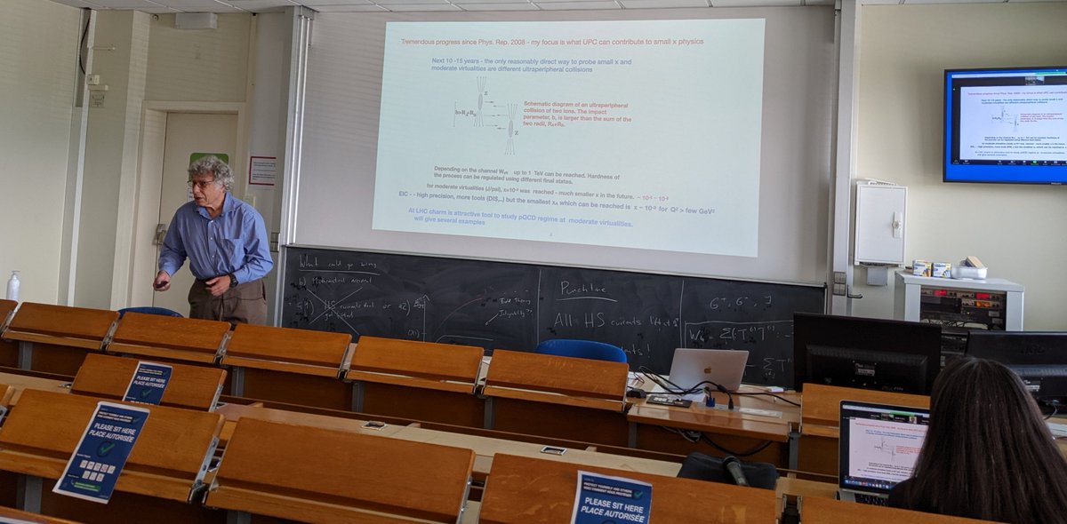 thermalization's tweet photo. Mark Strikman @penn_state gives Heavy-Ion cafe seminar as @CERN TH visitor on exploring small x dynamics in Ultraperipheral collisions at the LHC
#UPC #LHC #smallx #CharmDijets #photon #JPsi https://t.co/YjZOmP09nA