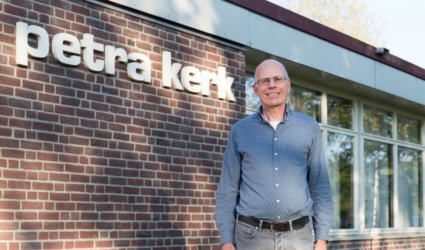 Dominee Ruud de Boer neemt afscheid van de Petrakerk: [HARDERWIJK] Op zondag 15 mei neemt ds Ruud de Boer afscheid van de Petrakerk. Hij gaat met emeritaat (zo heet pensioen in de kerk). ,,Het is mooi geweest’’, zegt hij, ,,letterlijk en figuurlijk. Het… dlvr.it/SQ21Ht