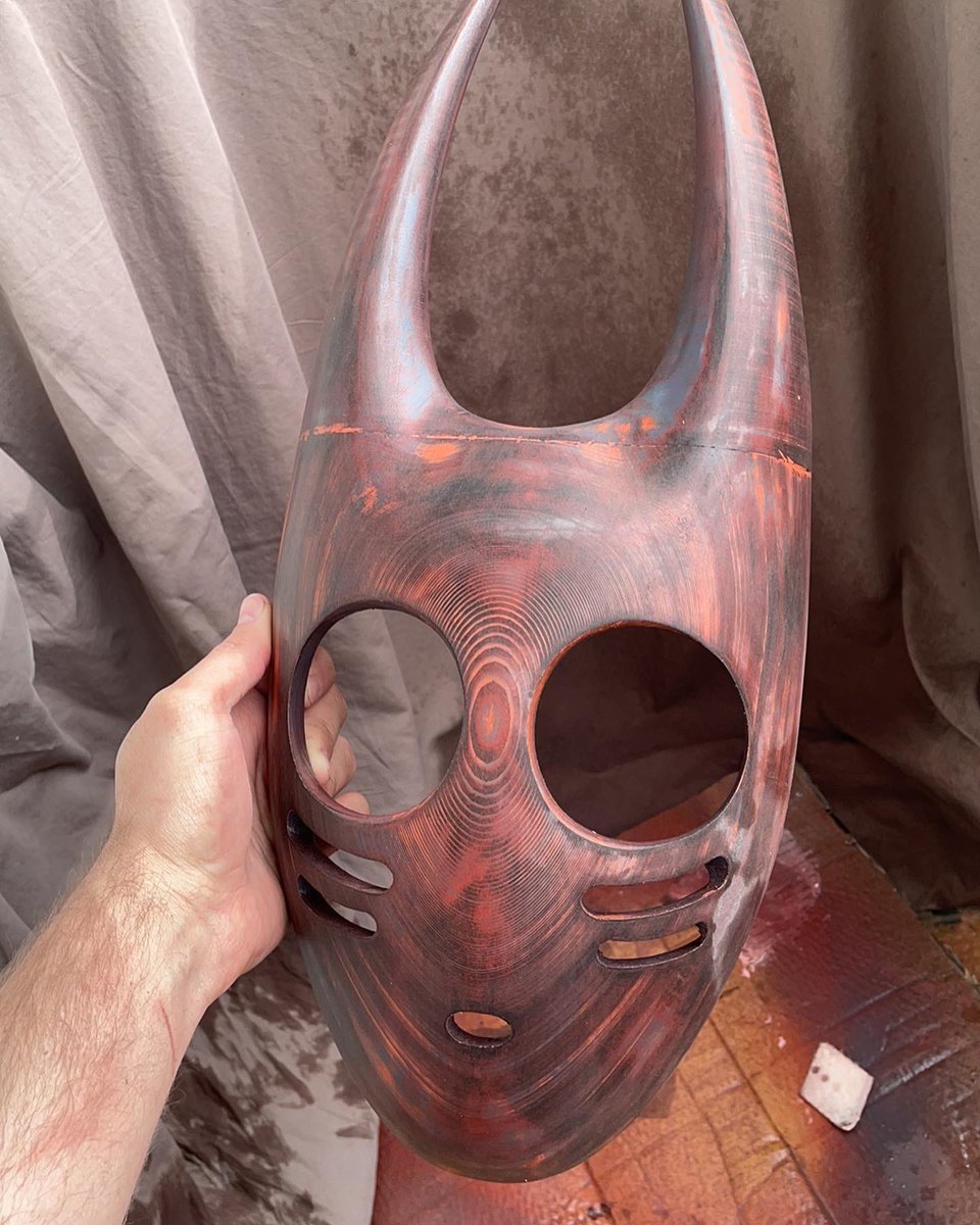 creativemechncs's tweet photo. DJ mask commission!
Behind the scenes and construction
.
#bionicle #hollowknight #mask #djmask #dj #3dprinting #cosplay #propmaking #propmaker #esensandersart #creativemechanics https://t.co/mxizmvT7IO