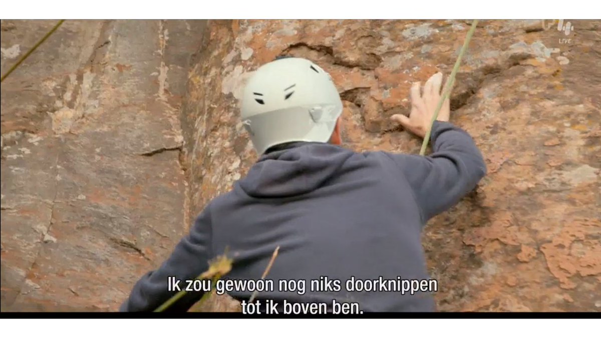 CarineOpsomer's tweet photo. #demol @Play4_be 
🤑📱De gynaecoloog tegen de vroedvrouw op het moment dat hij beneden in de lift stapt: https://t.co/npQq9Ef9ar