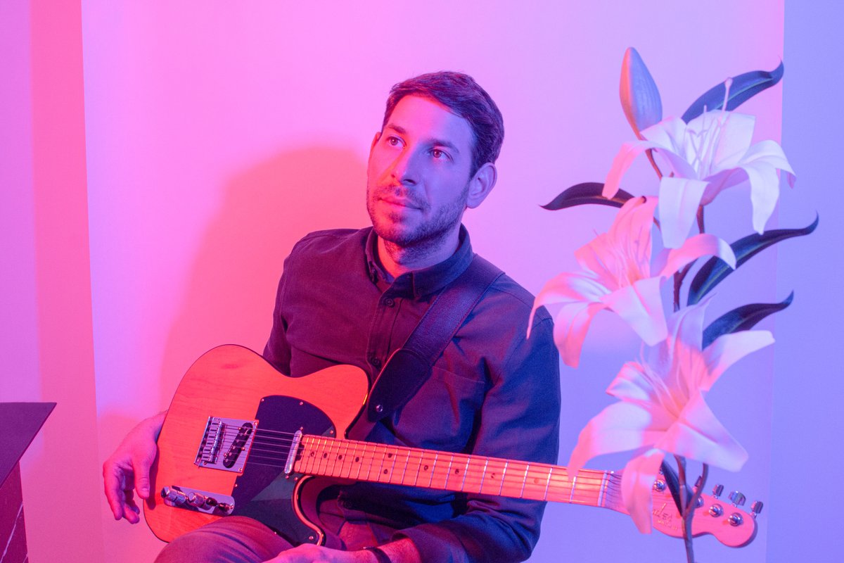 HRMNYpresents's tweet photo. Brooklyn-based producer Sea Glass - aka Jake Muskat - teams up with stunning singer @mistyboyce on new single 'Razor Bones' and it is just, dreamy...

https://t.co/9kphmp8sZT https://t.co/lrgq4C4ldX