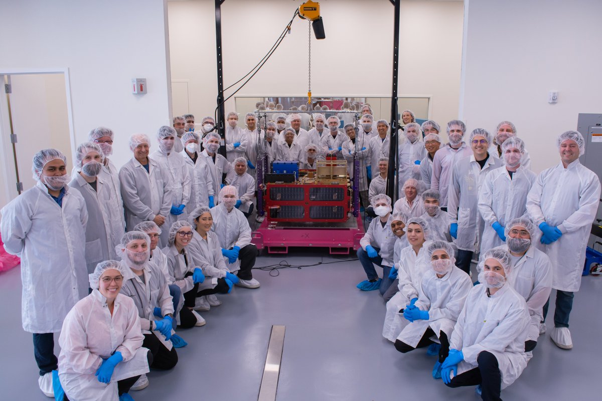 momentusspace's tweet photo. Our team. Our (Vigo)ride. #Satellite #Vigoride https://t.co/aDYVlGZy3T