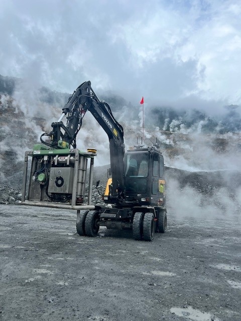 im_mining's tweet photo. Newcrest Mining’s Lihir mine in PNG has commissioned an improved Temperature Measuring Unit  called Anako Sense that, it says, boosts safety for personnel working at its geothermally active ops | https://t.co/43tXvqUdPs @OlitekMR #AnakoSense @NewcrestMining #Lihir #minesafety https://t.co/WBgiDDx9Fg