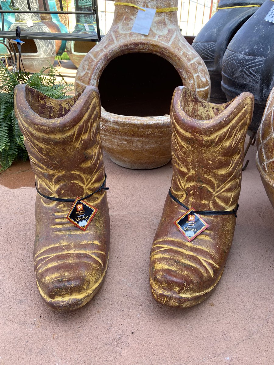 Who doesn’t love cowboy boots? These clay planters from Mexico will make a unique statement piece! #shoplocal #shopck #chathamkent #Mexico #Outdoors #shoponline