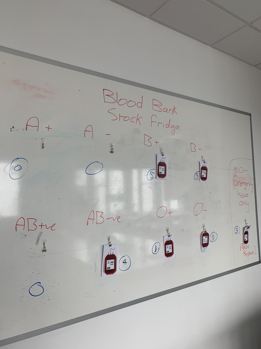 AimeePinnington's tweet image. Major incident simulation from the lab perspective this afternoon with @StaffsBMS @insarahsmind - great to see students collaborating and problem solving. With strict blood bank management pleased to say stock remaining at end of the incident 😉 @SUBioscience #sciencesimulation