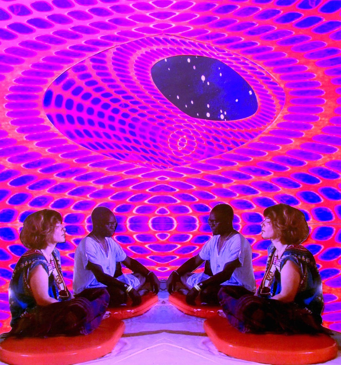 GGuyRobinson's tweet photo. OMG ocean moon group film premier, exhibition, live performances coming soon.......... https://t.co/iXi1AAcM8c