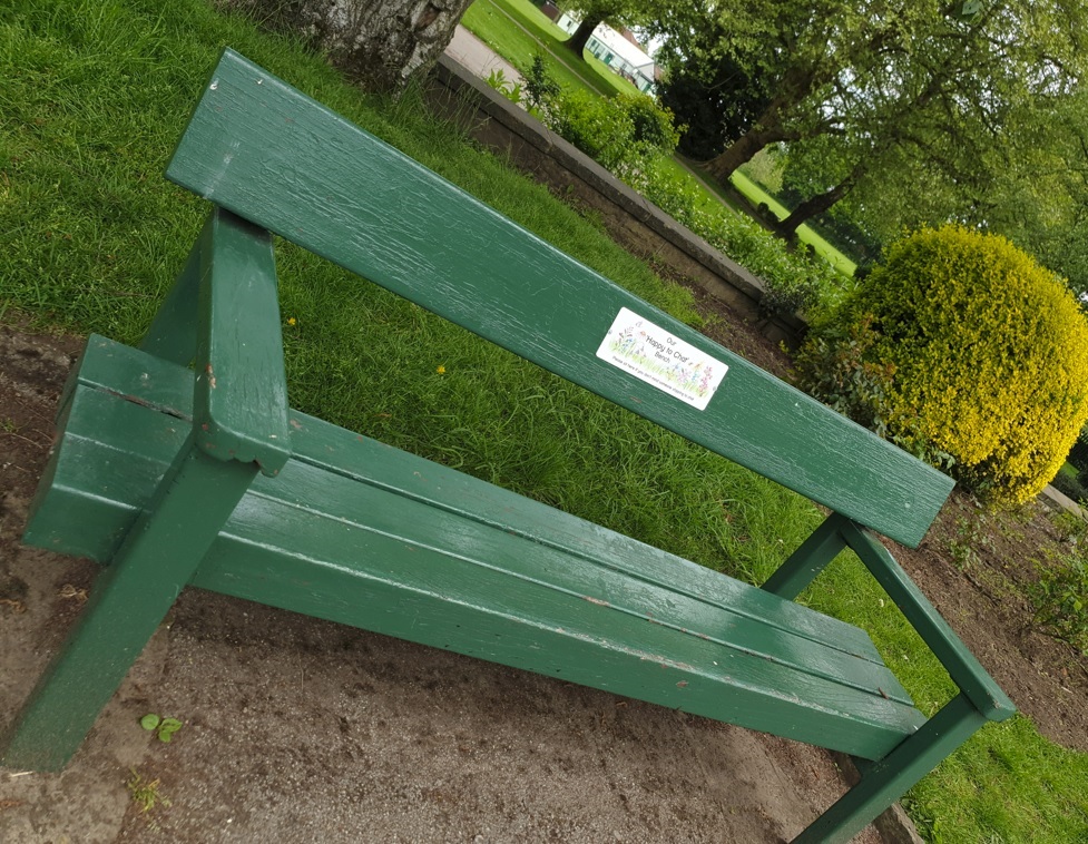 Mental Health Awareness Week 9-15 May .... GMP would like to share that ‘Happy to Chat’ signs are on two benches in Davyhulme Park - one in the Rose garden and one near the ponds, to encourage people to connect and chat with the aim of reducing loneliness. @mentalhealth