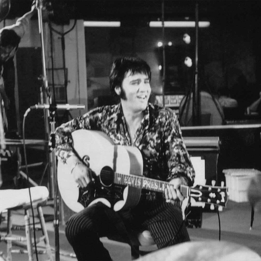 ElvisPresley's tweet photo. More than 90 Elvis Presley records reached the charts, with 10 of them reaching number one.

#ElvisPresley #Achievements #Records #NumberOne #Icon #Charts https://t.co/jJbSVrUqEd