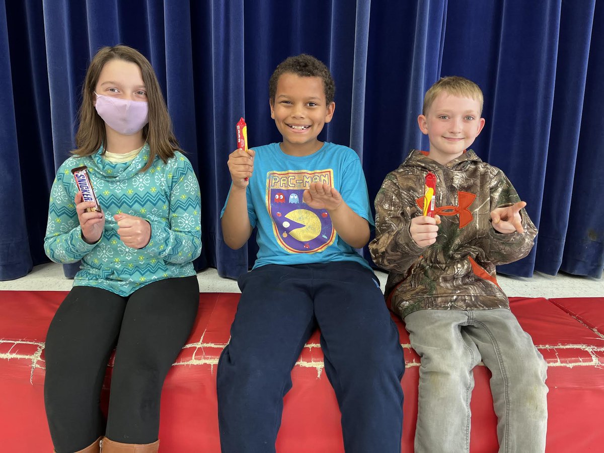 AISAviators's tweet photo. Check out the AIS Rock Paper Scissors Champs! https://t.co/kv1WkcmAw4