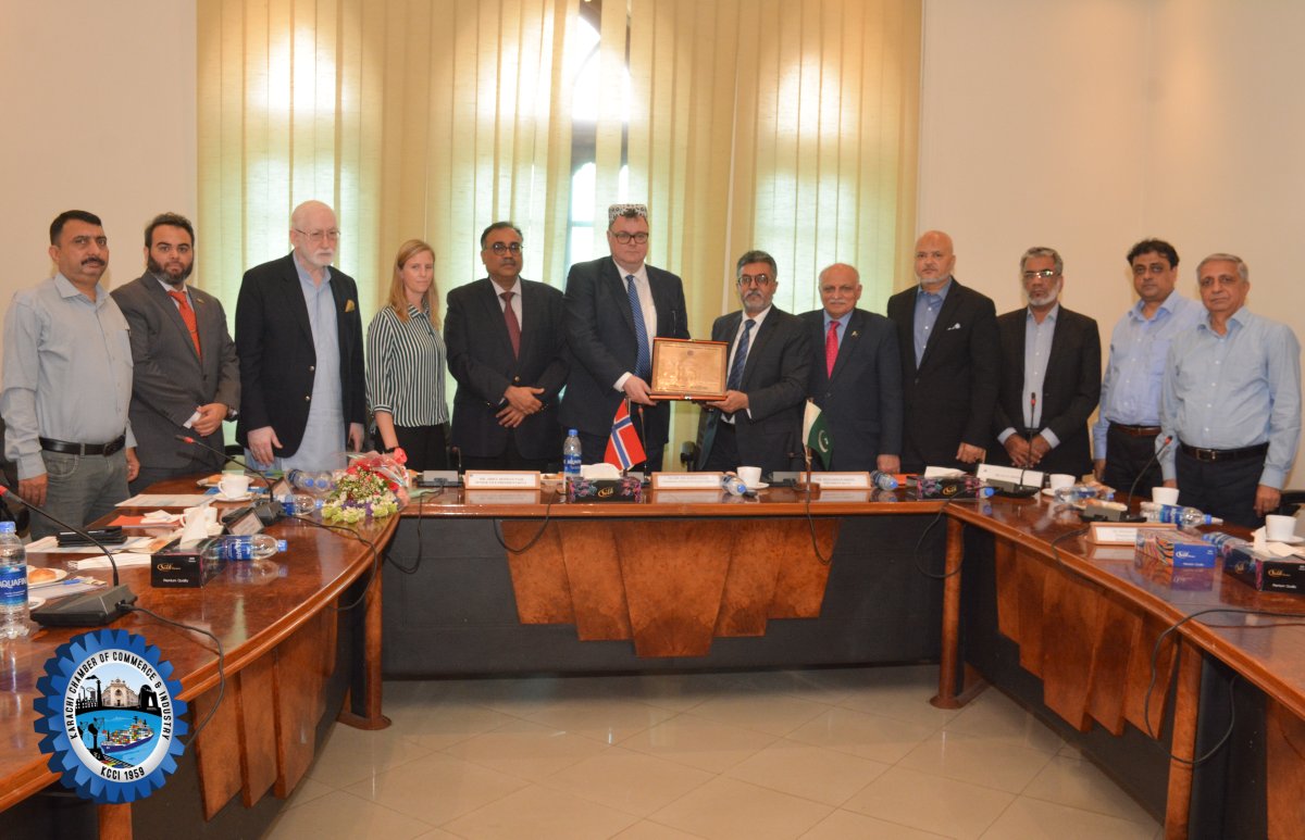 kcci_official's tweet photo. H.E Mr. Per Albert Ambassador of Royal Norwegian Embassy visited Karachi Chamber today on 9th May, 2022.
#Karachi #Chamber #KCCI #ChamberofCommerce #Industry #PresidentKCCI #MuhammadIdrees #Trade #InternationTrade #PremiumChamber #Pakistan #Norway https://t.co/hIH6oDYdY0