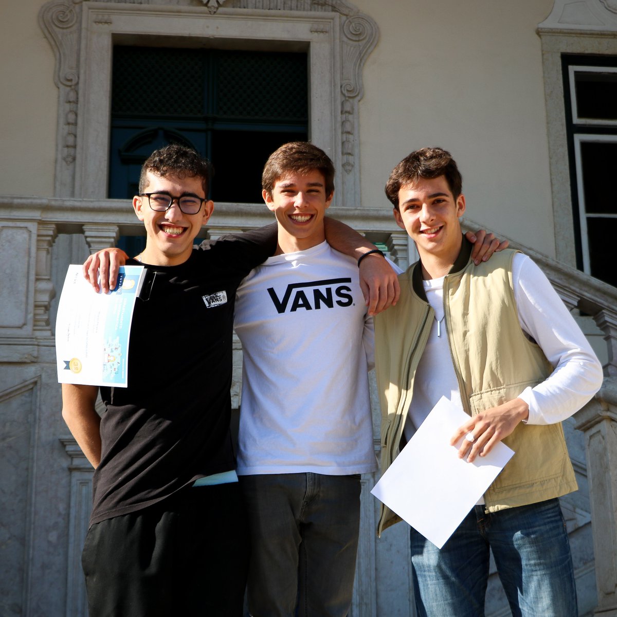 StJuliansComp's tweet photo. What an amazing day we had on Friday! Two Y12 teams represented our school at TOPASLX 2022, a coding contest run by University NOVA of Science and Technology. One of the teams even became third! Well done boys!
#coding #contest #StJuliansLisbon https://t.co/xaBIQ3r4Or