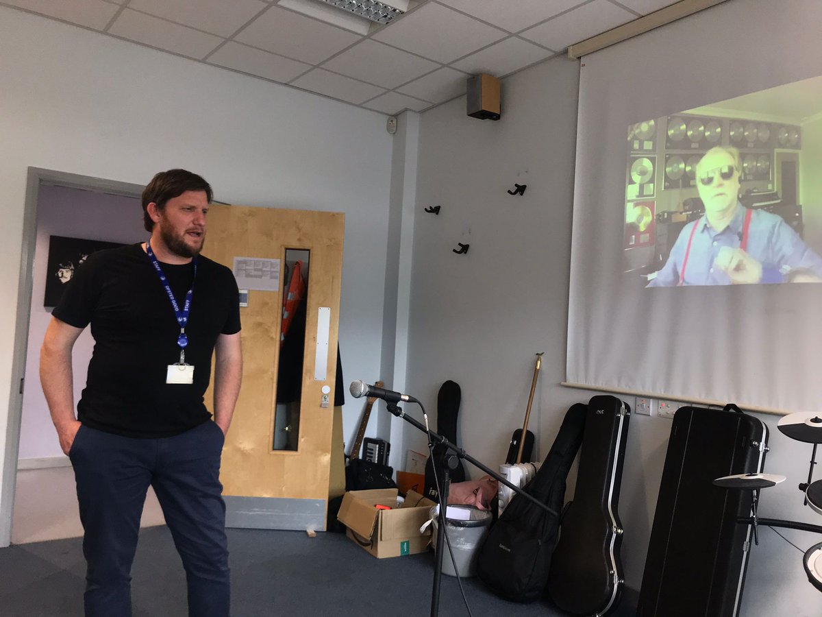MaccCollegeNews's tweet photo. Our Music Students were lucky enough to talk to producer and musician Robin Millar over Zoom today. 🤩

It was fantastic to hear his experiences working in the industry for so many years, as well as his struggles trying to make it as a musician and producer while being blind. 🎵 https://t.co/aI0wFmk3Gq
