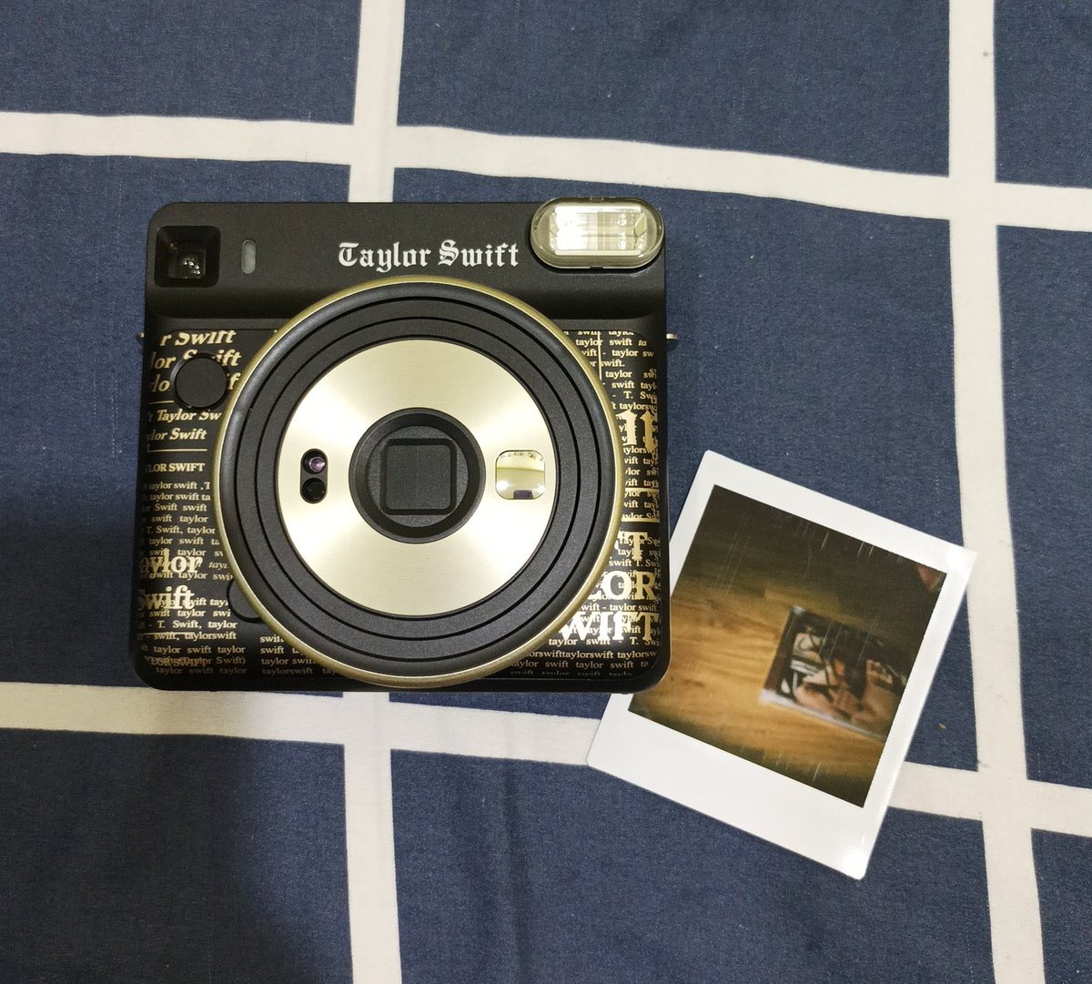 YH15092008's tweet photo. So pretty! Probably take a few photos and write some 1989 lyrics 🤪🙈
#instaxcamera #redtaylorsversion #reputationalbum https://t.co/m57wTIH5Cf