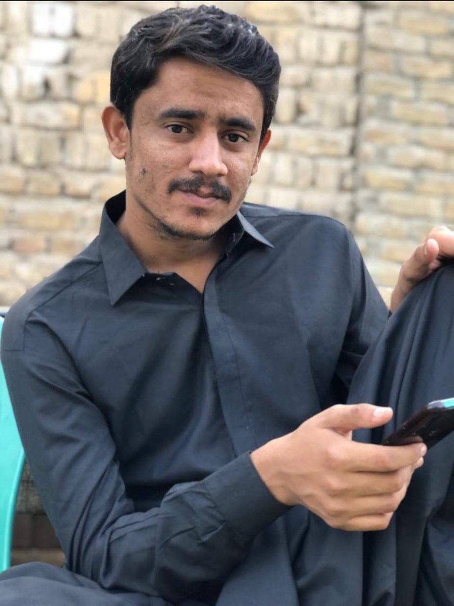 sangeenbaluch's tweet photo. Bebagar,a student, missing since 27th May, we are witnessed, that Pakistani forces in a personal uniforms, dragged him&amp;make him disappear.On the other hand, d state kills innocent souls one of them is DadJan, who was killed in Panjgur. #ReleaseBebagrImdad #JusticeForDadJanInayat https://t.co/npt5FXsbzP