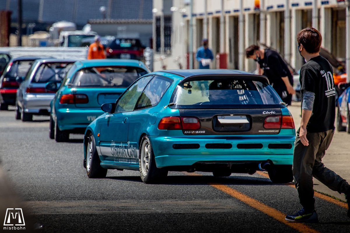 mistbahn's tweet photo. 第5回 JJ杯 (ゼッケン順)
#JJ杯 #セントラルサーキット #EG6 #EK9 #HondaCivic #ホンダシビック #1729Eng #稲継エンジニアリング #GetWildRacing #株式会社久遠 #ストリーター商店 #PUMA #Yellowdragon #黄龍 #イエロードラゴン https://t.co/et8b1042fI
