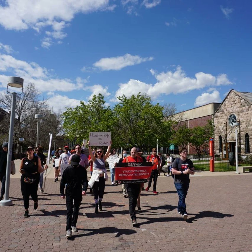 sds_denver's tweet photo. Thank you to everyone who came out to our march to defend Roe v. Wade last Thursday! We delivered our list of demands to Senator Bennet, demanding action from the Democrats to codify Roe v. Wade into law!
#defendreproductiverights #defendroevwade #mybodymychoice https://t.co/QJUoq7vv7W
