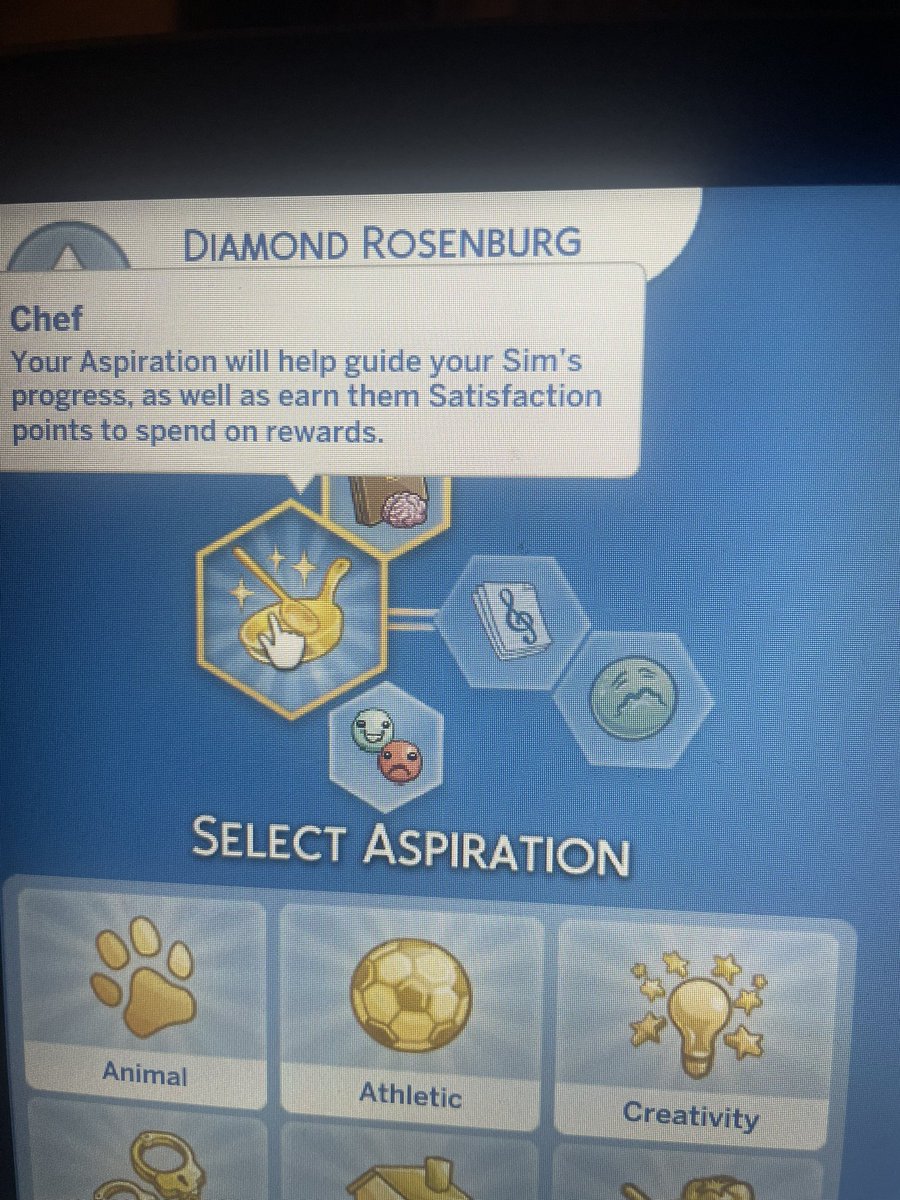 shaymaate's tweet photo. @TheSims what is this? Why can’t I choose this for my sims when I create them but random townies have it? https://t.co/2mu0PRWiE5