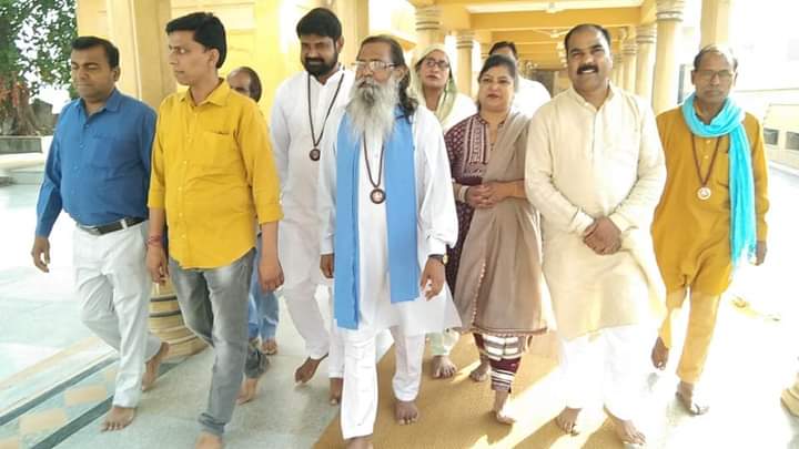 OPKalyan1's tweet photo. 24 मई क़ो वाल्मीकि तीर्थ अमृतसर मे होने वाले आदि धर्म महापर्व की तैयारियो क़ो अंतिम रूप देने के लिए 7 मई क़ो भावाधस केंद्रीय पदाधिकारियों की बैठक आयोजित हुई, जिसमे राष्ट्रीय सर्वोच्च निर्देशक परम आदरणीय स्वामी चंद्रपाल अनार्य जी ने व्यवस्थाओ का जायजा लिया। https://t.co/S0FxFoZlCd