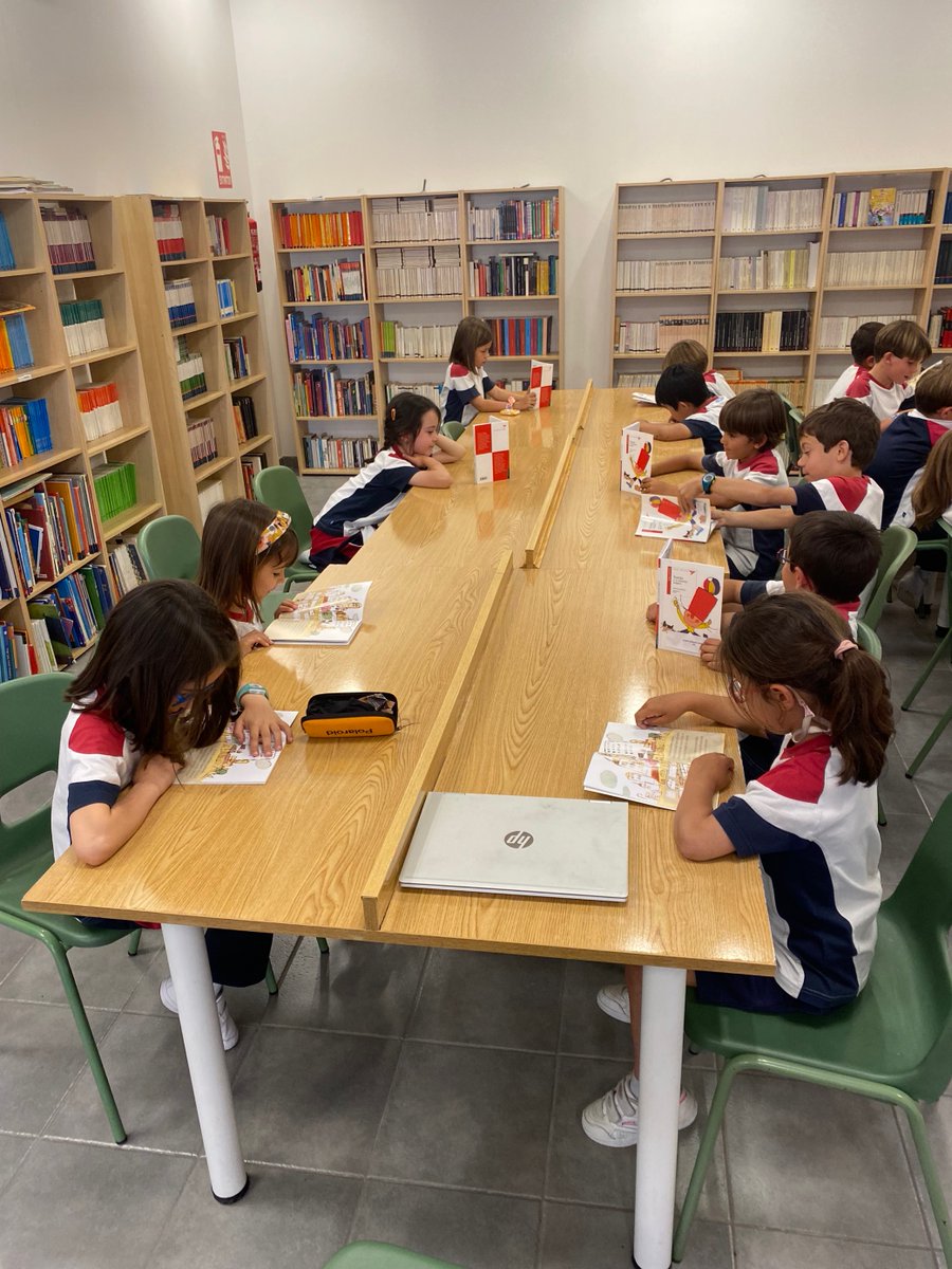 ColegiosElValle's tweet photo. Hoy hacemos el #TallerdeLectura en la #Biblioteca 📚
#ColegiosElValle #ProyectoAlejandría #ProyectoLector #ProyectoEducativo #EducaciónPrimaria #LTB #ElValle https://t.co/JgXbkEnod3