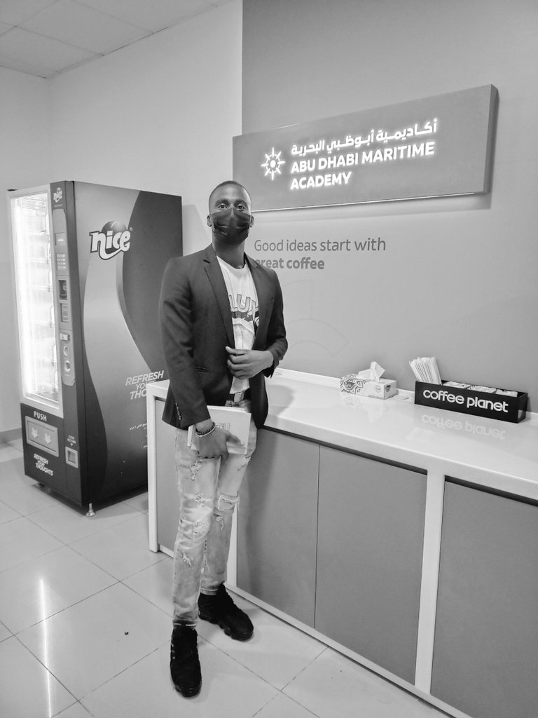 Mandela of Yenagoa tweet media