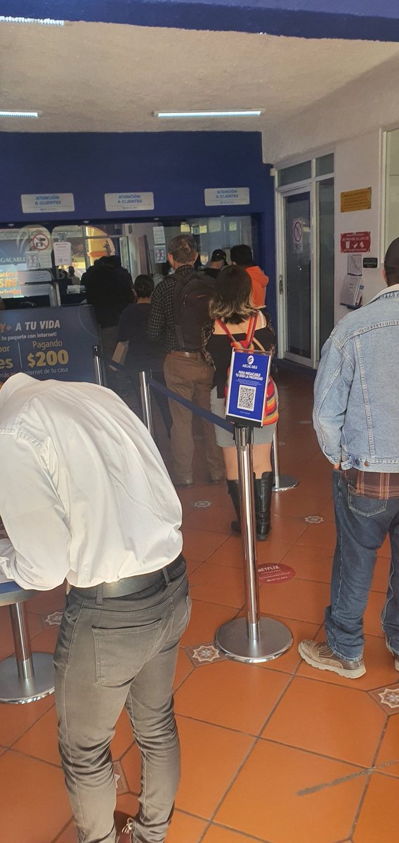 omar_murillo's tweet photo. Alguien sabe por que @Megacable hace fraude al vender su servicio y para ver los canales aparte te renta un codificador??? Totalmente una farsa! Mal organizado, prepotentes y payasos! https://t.co/8nMF74i1Ff