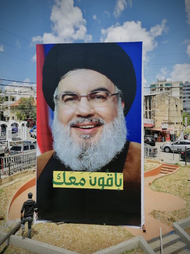 Sarahtawil313's tweet photo. بلهفَة القُلوبِ المُوالية✌️💛

 #باقون_معك_نحمي_ونبني https://t.co/oPfTNK7Krl